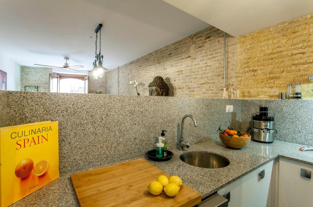 Luxurious & Alluring Home In Historic Town Valensiya Dış mekan fotoğraf