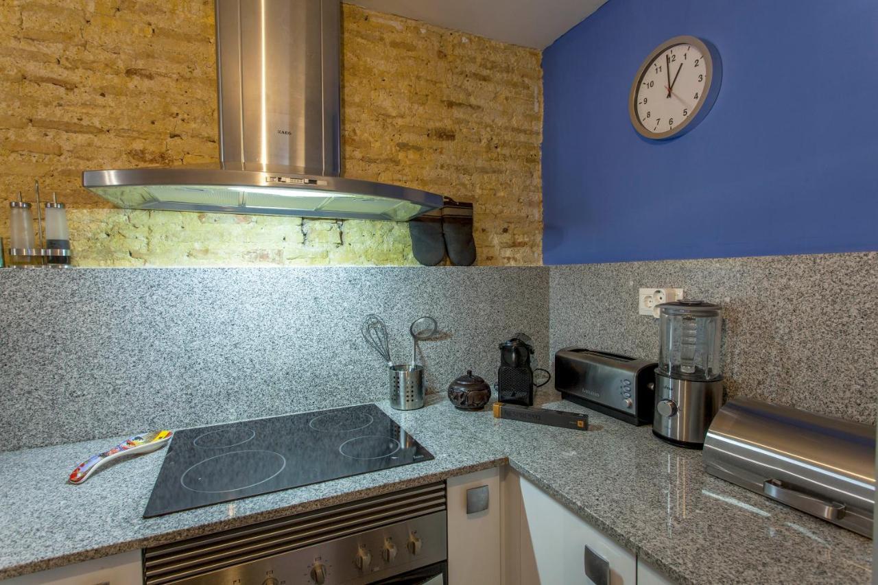 Luxurious & Alluring Home In Historic Town Valensiya Dış mekan fotoğraf