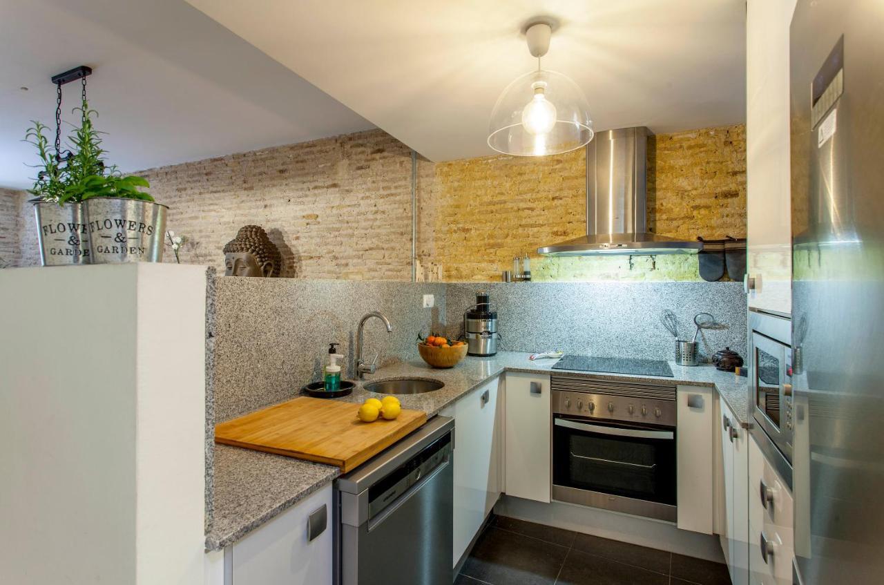 Luxurious & Alluring Home In Historic Town Valensiya Dış mekan fotoğraf